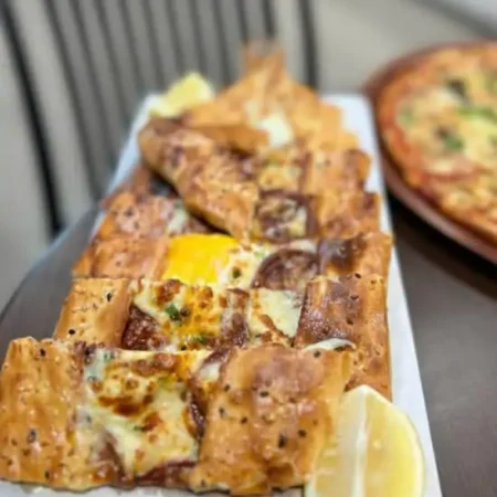 Sujuk Pide